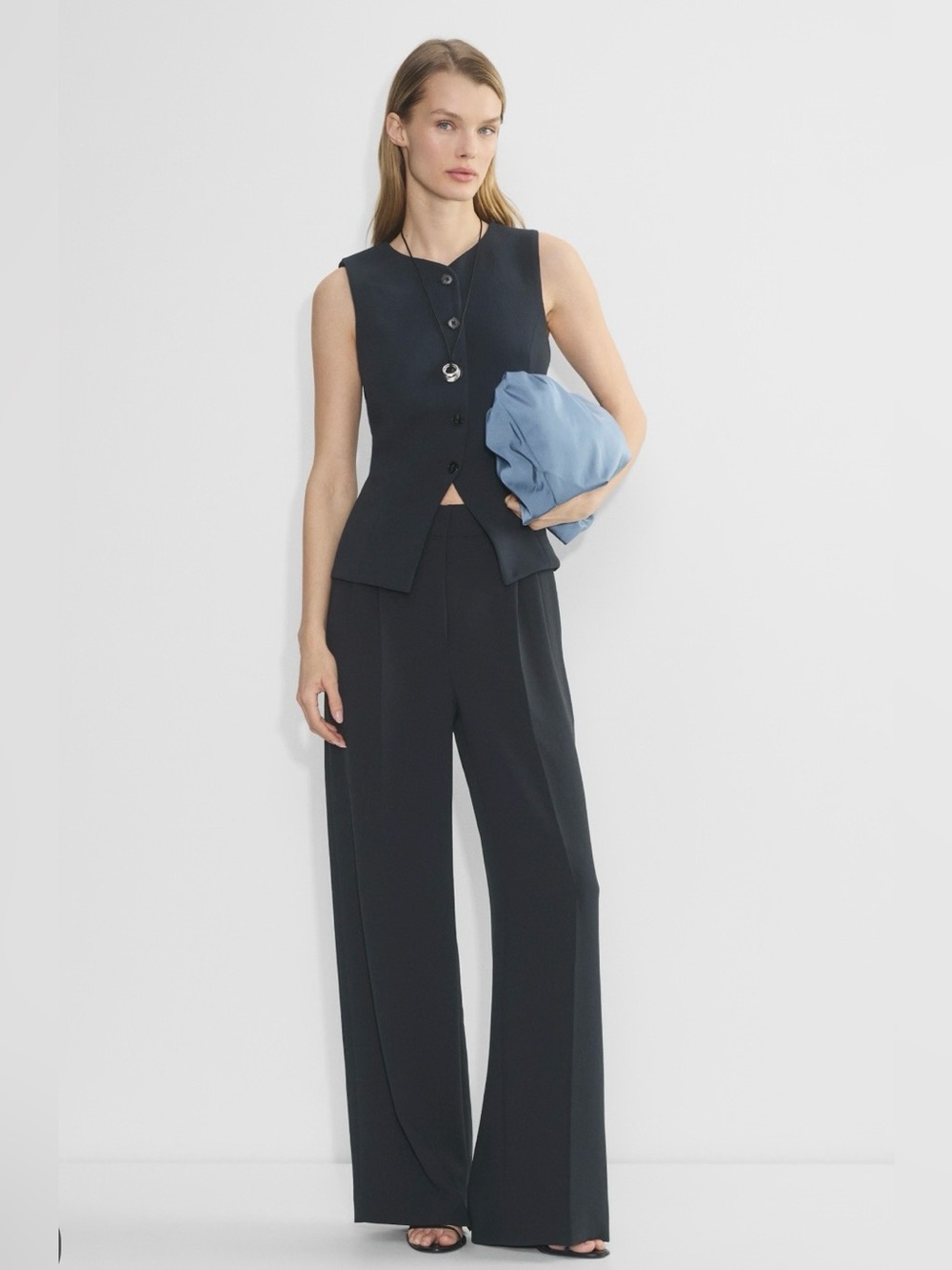 Aritzia Black Size 00 Effortless Pants